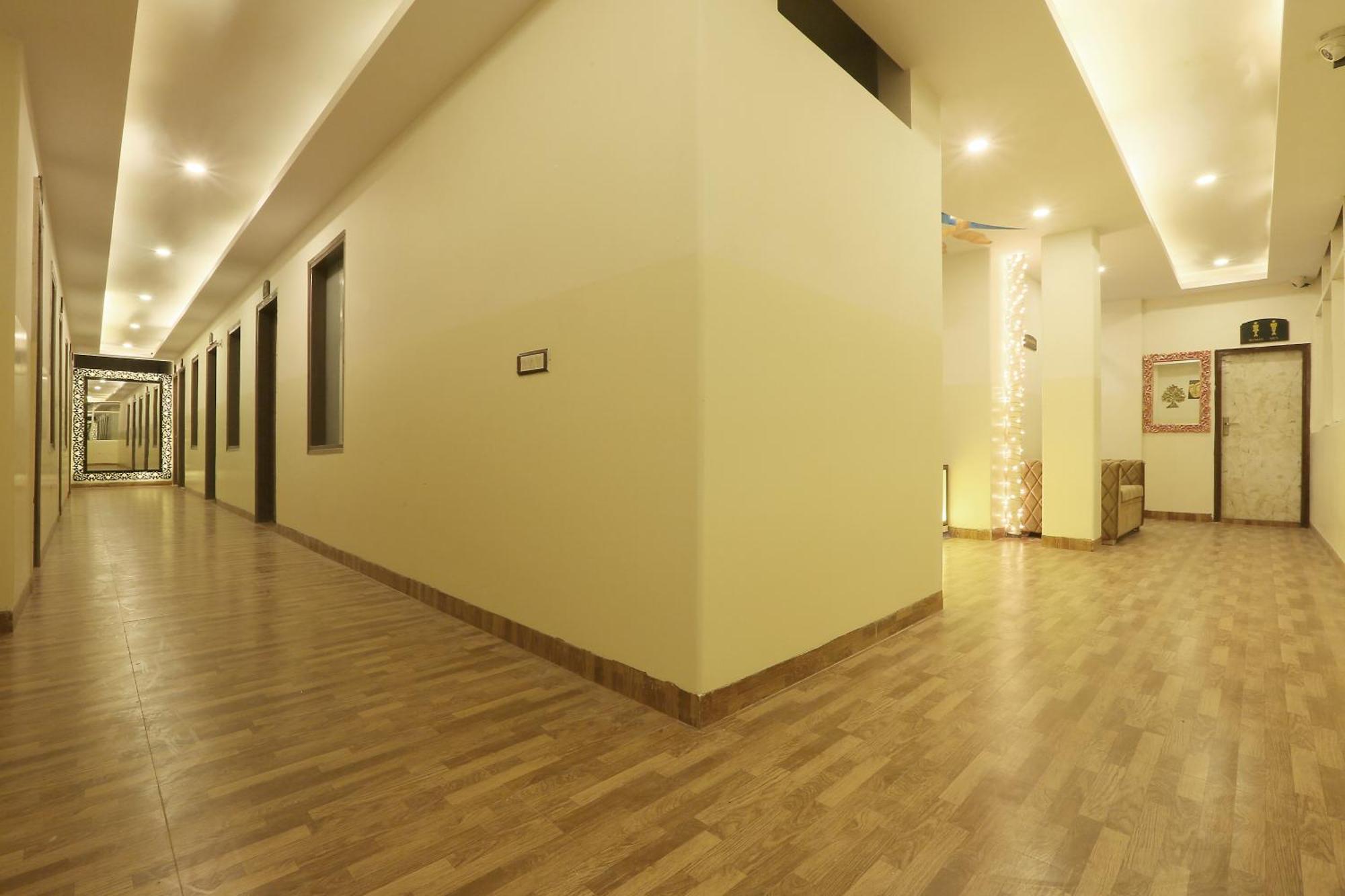 مبيت وإفطار نيودلهي Plazzo Prime Plaza At Delhi Airport المظهر الخارجي الصورة