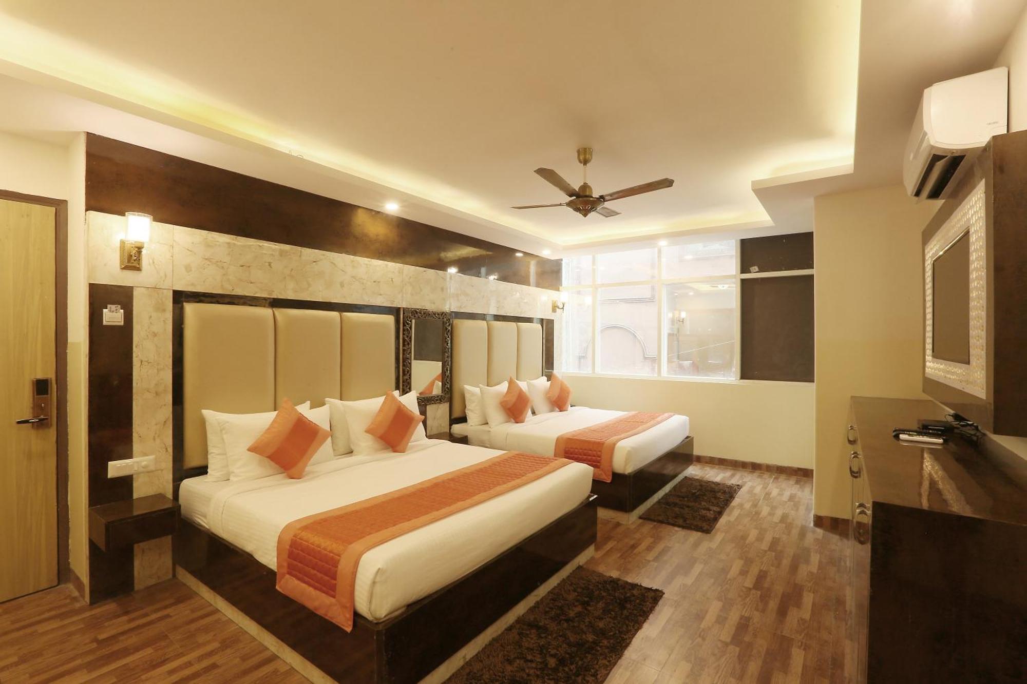 مبيت وإفطار نيودلهي Plazzo Prime Plaza At Delhi Airport المظهر الخارجي الصورة