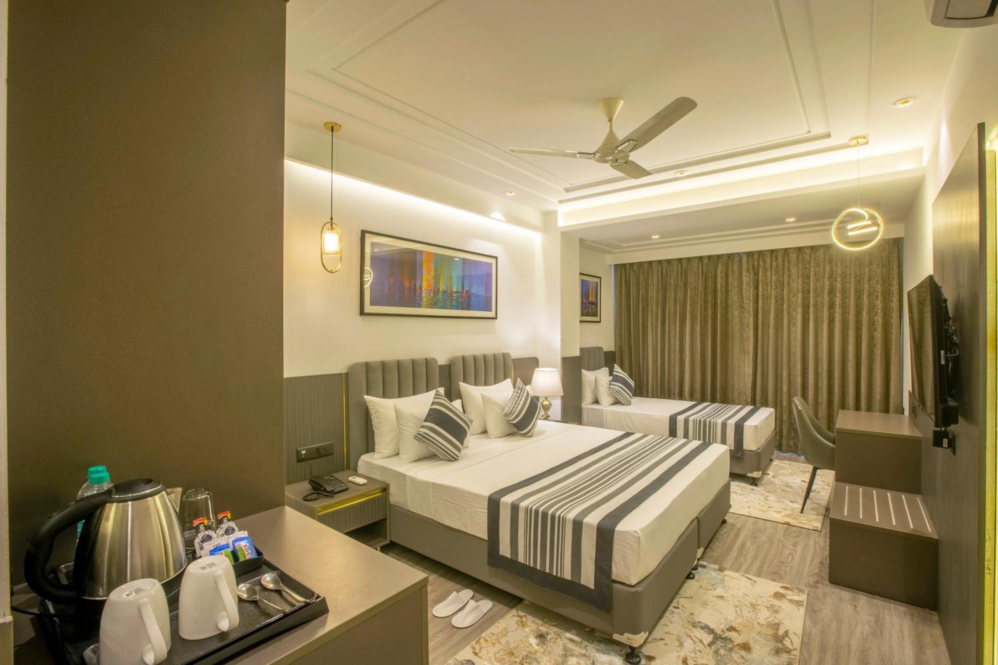 مبيت وإفطار نيودلهي Plazzo Prime Plaza At Delhi Airport المظهر الخارجي الصورة